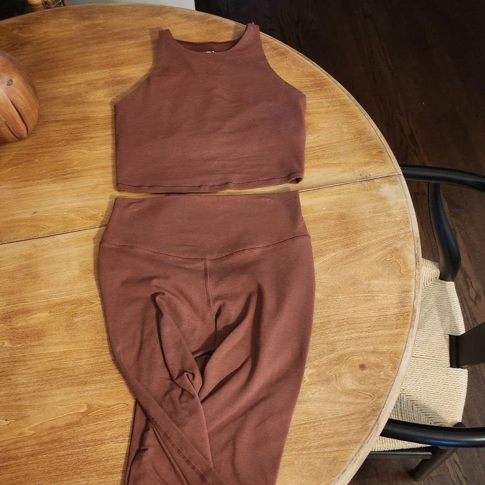 Leggings/ Crop tank set